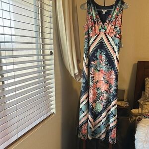 London Times Petite floral dress. Size 8 P.